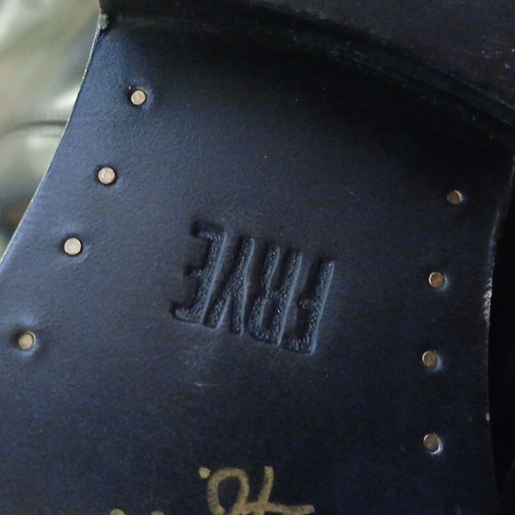 NWOT Frye Melissa Button Lug sz 6 - Picture 7 of 16